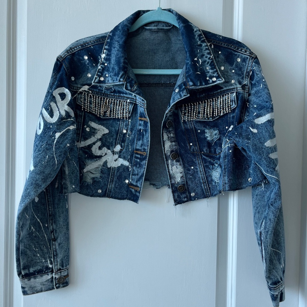 ✨ Custom Cropped Denim Jacket – “Never Stop Believing” | Hand-Painted & Crystal